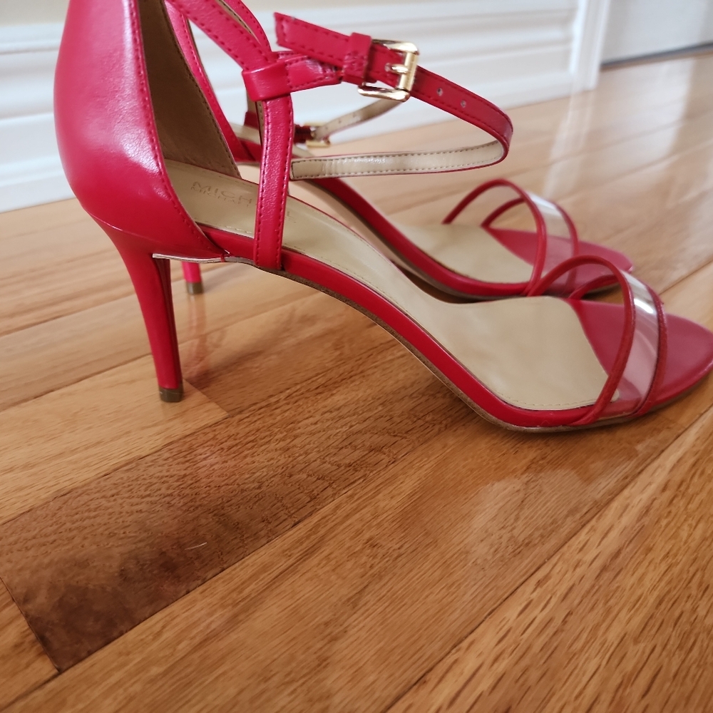 MICHAEL KORS  Open Toe  Bright Red Ankle Strap Mid Sandals Sz 9